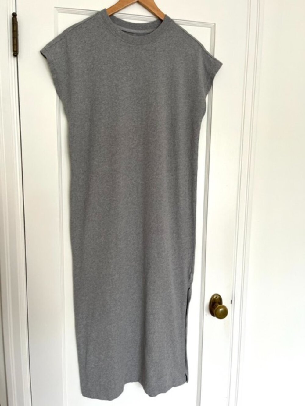 Le Bon Shoppe Jeanne Dress in Heather Grey | Size Small